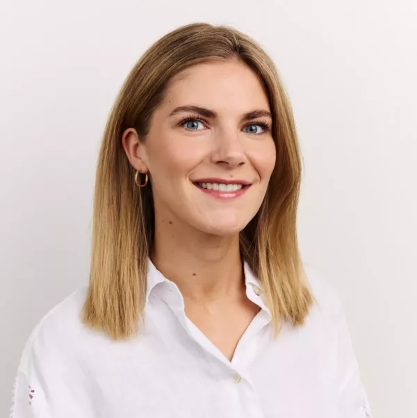 Who we are 77 20250825 MATHIASHANNES THOM PORTRAITS BE FINAL LR 20 1 600x0 c default