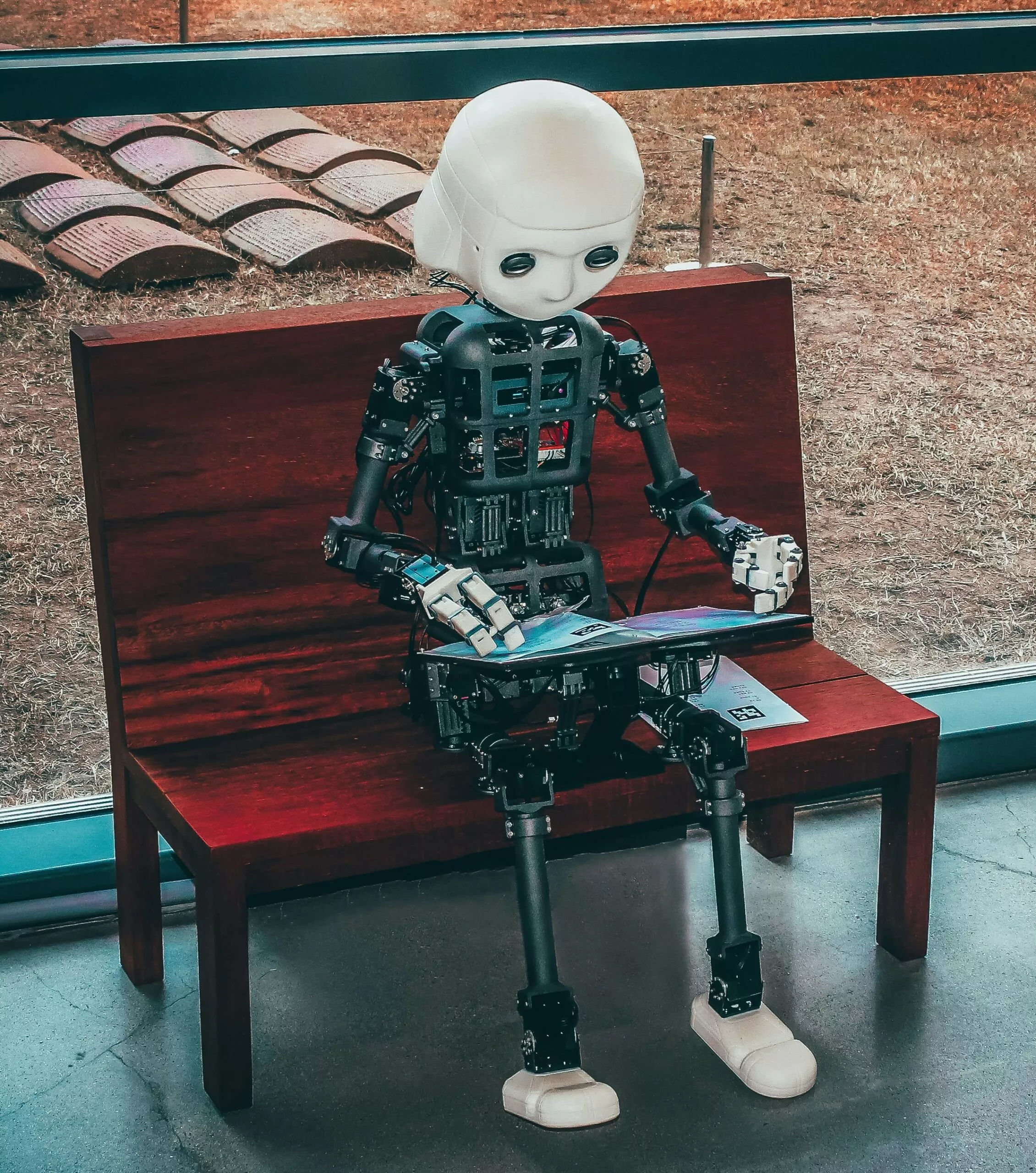 Small AI robot designed for innovation and learning, symbolizing artificial intelligence in marketing and technology